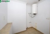 142m² commercial premises for sale in Lanjarón, photo