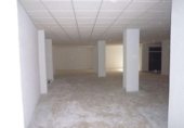 240m² commercial premises for sale in Granada, Calle Sol photo