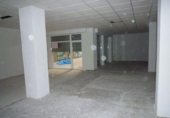 240m² commercial premises for sale in Granada, Calle Sol photo