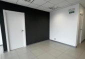 97m² bureau pour vente à Aranguren, Camino de Labiano photo