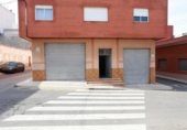 397m² commercial premises for sale in La Unión, Calle Poniente photo