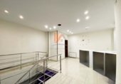 240m² salle de sport pour vente à Saint-Jacques-de-Compostelle, dans le quartier de A Revolta, Rúa de Sánchez Freire photo