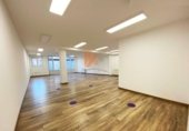 240m² salle de sport pour vente à Saint-Jacques-de-Compostelle, dans le quartier de A Revolta, Rúa de Sánchez Freire photo