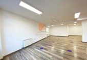 240m² salle de sport pour vente à Saint-Jacques-de-Compostelle, dans le quartier de A Revolta, Rúa de Sánchez Freire photo