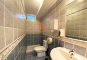 240m² salle de sport pour vente à Saint-Jacques-de-Compostelle, dans le quartier de A Revolta, Rúa de Sánchez Freire photo