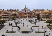 Local comercial en venta con 117m² en Barcelona, en la zona de la Sagrada Família, Plaça de la Revolta foto