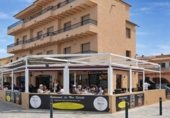 Local comercial en venta con 505m² en l'Escala, Passeig Mar foto