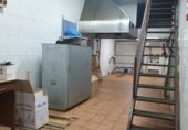 82m² warehouse industrial for sale in Valdepeñas photo