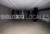 Local comercial en alquiler con 500m² en Barcelona, en la zona de Galvany, Carrer de Ravella foto