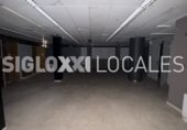 Local comercial en alquiler con 500m² en Barcelona, en la zona de Galvany, Carrer de Ravella foto