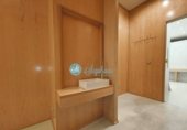 Local comercial en alquiler con 307m² en Segovia foto