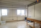 440m² warehouse industrial for sale in Zaratán photo