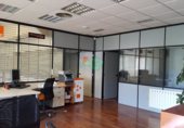 300m² warehouse industrial for rent in Etxebarri photo