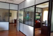 300m² warehouse industrial for rent in Etxebarri photo