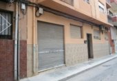 Local comercial en venta con 75m² en Elda foto