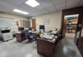 161m² offices for sale in Barcelona, in the area of Sant Andreu de Palomar, Carrer de Sant Narcís photo