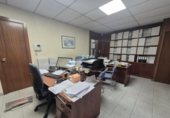 161m² offices for sale in Barcelona, in the area of Sant Andreu de Palomar, Carrer de Sant Narcís photo