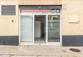 Local comercial en venta con 46m² en Granada, en la zona de Villa Argaz, Calle Torre de la Vela foto