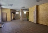 103m² commercial premises for sale in Albacete, Paseo Circunvalación photo