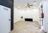 52m² commercial premises for sale in Granada, photo