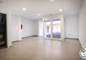 Peluqueria en venta con 120m² en Roses, Carrer del Daró foto