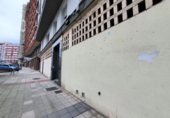 453m² commercial premises for sale in Avilés photo