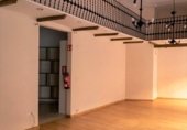 Local comercial
en lloguer
amb 200m² a La Roda foto