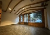 72m² commercial premises for sale in Seville, in the area of La Buhaira photo