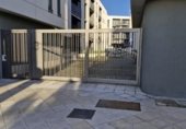 Local comercial en venta con 96m² en Dos Hermanas foto