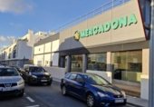 Local comercial en venta con 96m² en Dos Hermanas foto