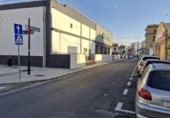 Local comercial en venta con 96m² en Dos Hermanas foto