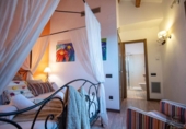 558m² hôtel pour vente à Deltèbre, photo