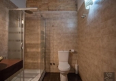 558m² hôtel pour vente à Deltèbre, photo