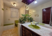 274m² building for sale in Almacelles, photo