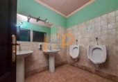 Local comercial en venta con 240m² en Oria foto