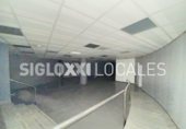786m² commercial premises for rent in Barcelona, in the area of Collblanc, Carrer de la Riera Blanca photo