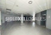 786m² commercial premises for rent in Barcelona, in the area of Collblanc, Carrer de la Riera Blanca photo