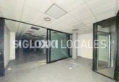 786m² commercial premises for rent in Barcelona, in the area of Collblanc, Carrer de la Riera Blanca photo