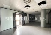 786m² commercial premises for rent in Barcelona, in the area of Collblanc, Carrer de la Riera Blanca photo