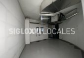 786m² commercial premises for rent in Barcelona, in the area of Collblanc, Carrer de la Riera Blanca photo