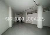 786m² commercial premises for rent in Barcelona, in the area of Collblanc, Carrer de la Riera Blanca photo