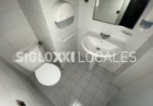 786m² commercial premises for rent in Barcelona, in the area of Collblanc, Carrer de la Riera Blanca photo