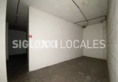 786m² commercial premises for rent in Barcelona, in the area of Collblanc, Carrer de la Riera Blanca photo