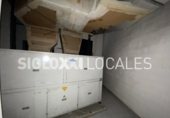 786m² commercial premises for rent in Barcelona, in the area of Collblanc, Carrer de la Riera Blanca photo