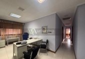 144m² office for sale in Logroño photo