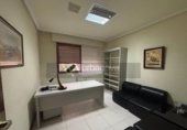 144m² office for sale in Logroño photo