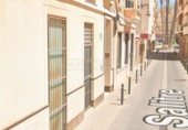 Local comercial en venta con 170m² en Orihuela foto