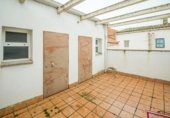Edificio en venta con 300m² en Badajoz foto