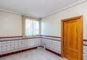 Local comercial en venta con 660m² en Fuensalida foto