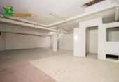 Local comercial en venta con 144m² en Granada, en la zona de Sagrario, Calle Cárcel Baja foto